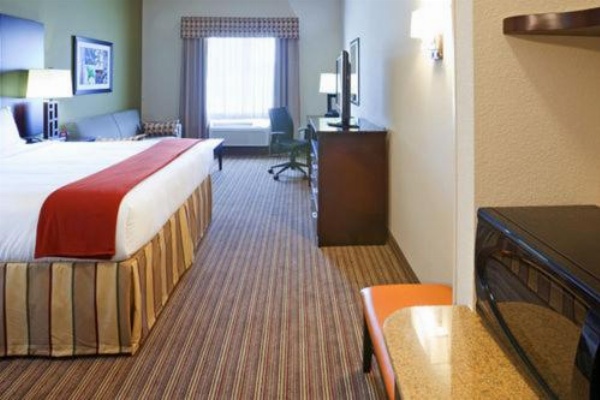Holiday Inn Express Hotel & Suites Dallas West image 9